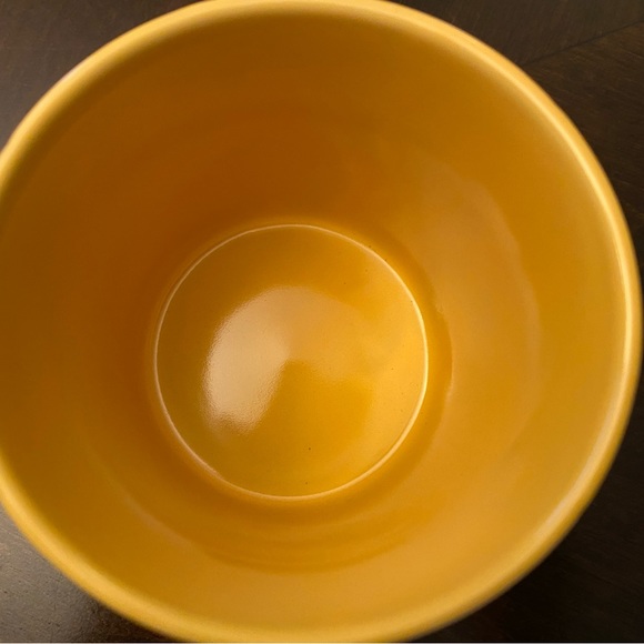 NEW Disney’s Winnie the Pooh with his honey pot Mug. - Picture 2 of 3